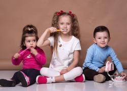 Адаптация детей и комфортное лечение без стресса: первое знакомство со стоматологом
